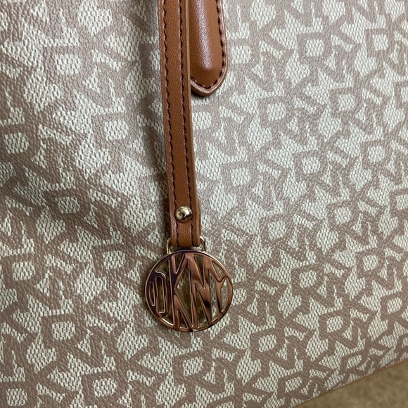 DKNY Heritage Coated Logo Satchel/Crossbody - Picture 10 of 13